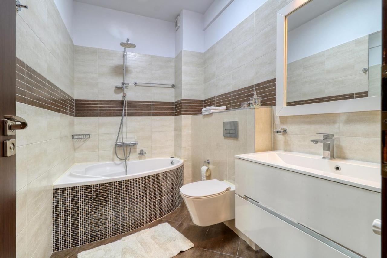 Refugiu Linistit In Baneasa * Bucharest