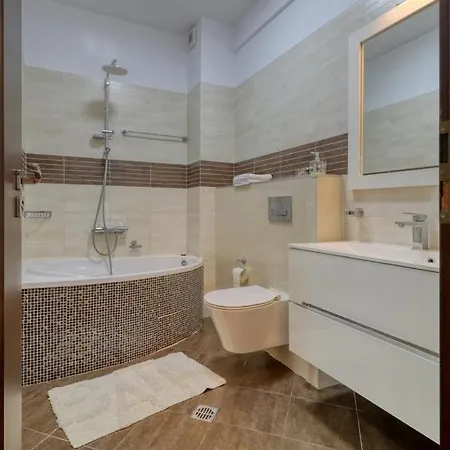 Refugiu Linistit In Baneasa Apartment Bucharest Exterior photo